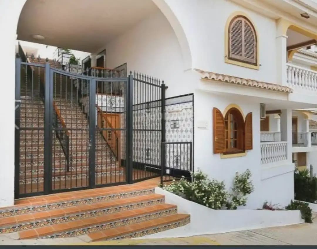 Piso de 2 habitaciones en Cullera en venta con piscina - 300.000 € (Ref: 9832162)