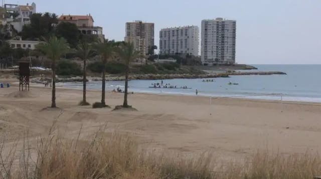 Piso de 2 habitaciones en Faro de Cullera, Cullera en venta con piscina - 300.000 € (Ref: 9832162)