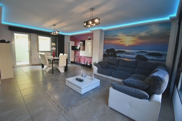Adosado de 5 habitaciones en La Vega - Marenyet, Cullera en venta con garaje - 422.000 € (Ref: 9832167)