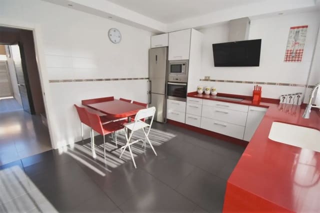 Adosado de 5 habitaciones en La Vega - Marenyet, Cullera en venta con garaje - 422.000 € (Ref: 9832167)