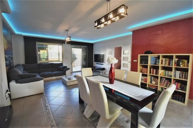 Adosado de 5 habitaciones en La Vega - Marenyet, Cullera en venta con garaje - 422.000 € (Ref: 9832167)