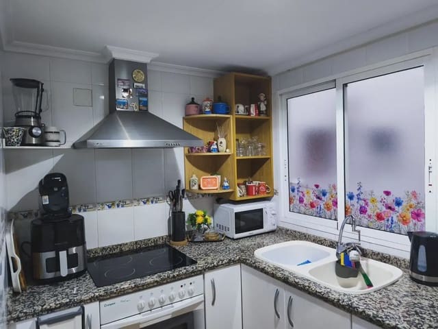Piso de 3 habitaciones en Pueblo de Cullera, Cullera en venta - 190.000 € (Ref: 9832173)