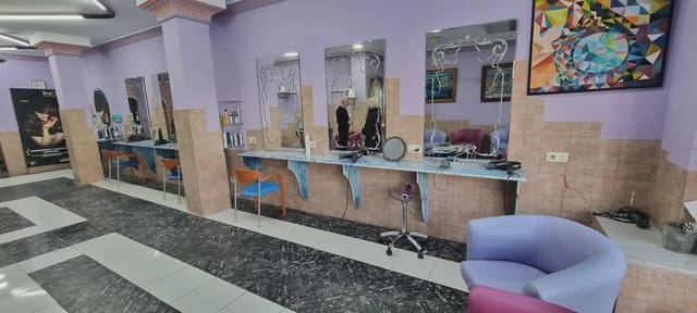 Kommersiell til salgs i Pueblo de Cullera, Cullera - € 310 000 (Ref: 9832174)