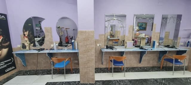 Kommersiell til salgs i Pueblo de Cullera, Cullera - € 310 000 (Ref: 9832174)