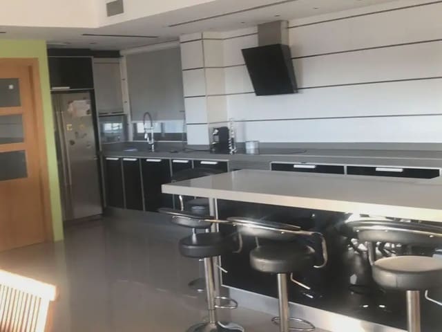 3 Zimmer Wohnung zu vermieten in El Faro - El Dossel, Cullera mit Pool Garage - 2.000 € (Ref: 9832181)