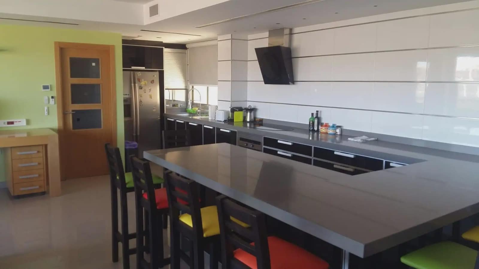 3 Zimmer Wohnung zu vermieten in Cullera mit Pool Garage - 2.000 € (Ref: 9832181)