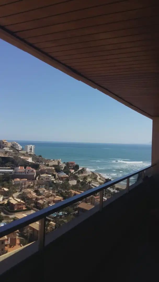 3 Zimmer Wohnung zu vermieten in Cullera mit Pool Garage - 2.000 € (Ref: 9832181)