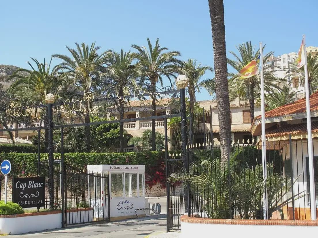 3 Zimmer Wohnung zu vermieten in Cullera mit Pool Garage - 2.000 € (Ref: 9832181)