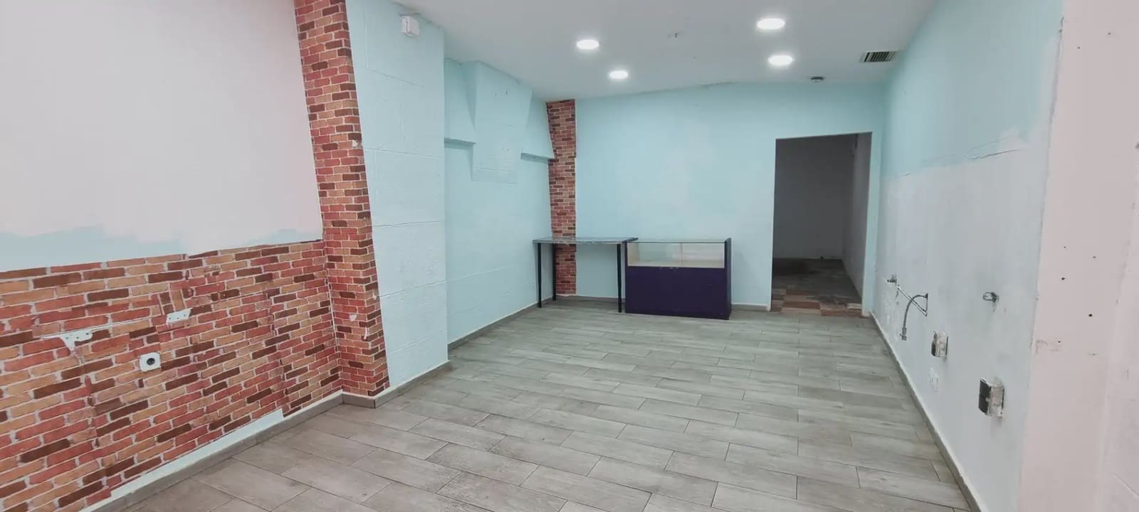 Kommersiell til salgs i Cullera - € 110 000 (Ref: 9832186)
