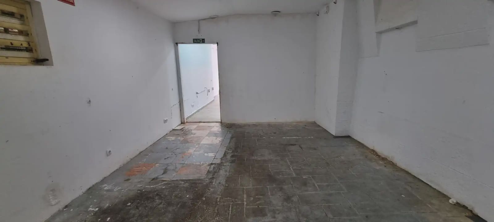 Kommersiell til salgs i Cullera - € 110 000 (Ref: 9832186)