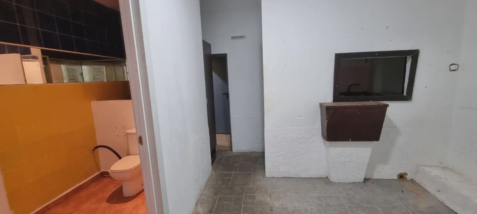 Kommersiell til salgs i Cullera - € 110 000 (Ref: 9832186)