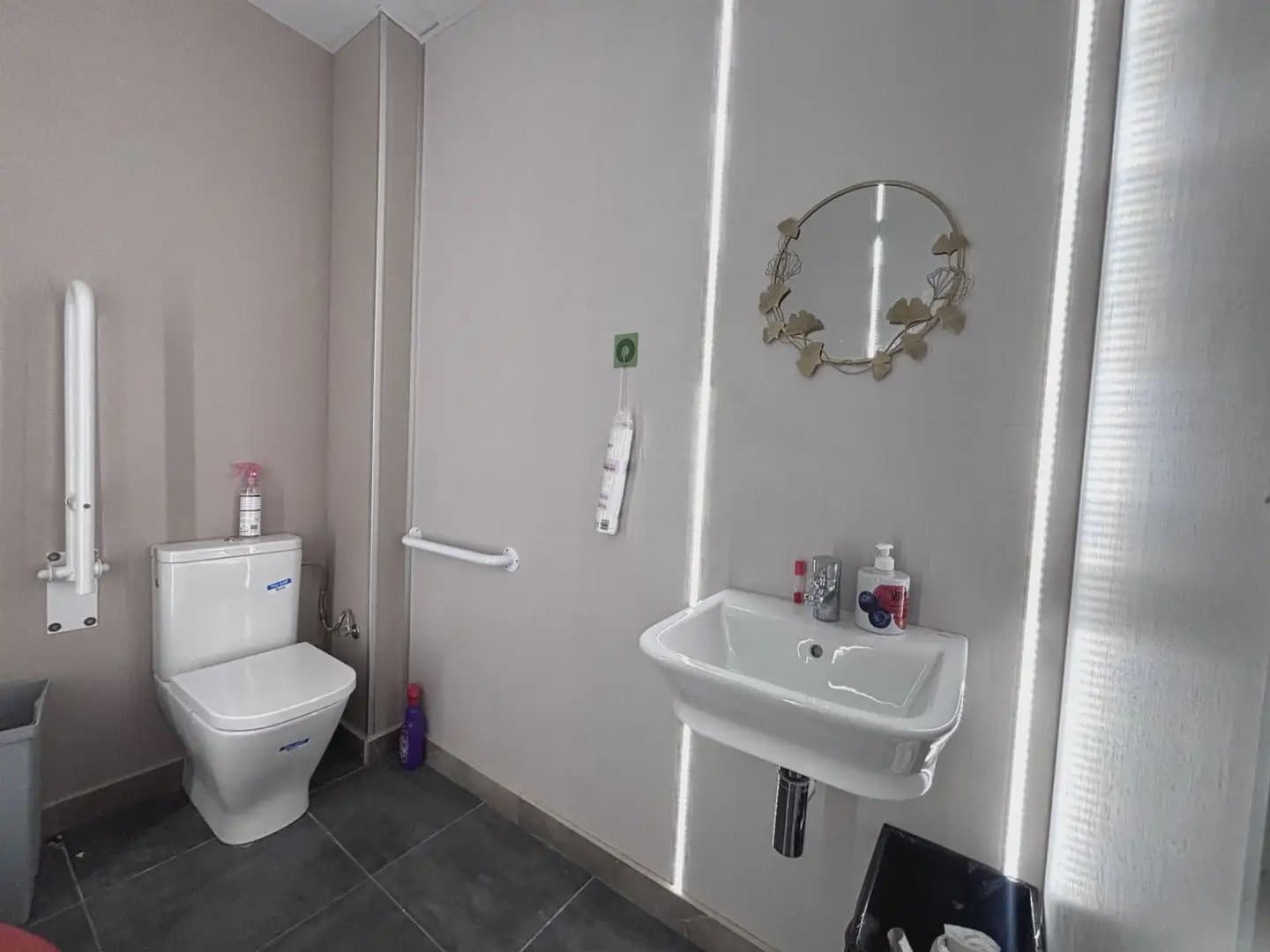 Kaupallinen myytävänä paikassa Cullera - 185 000 € (Ref: 9832188)