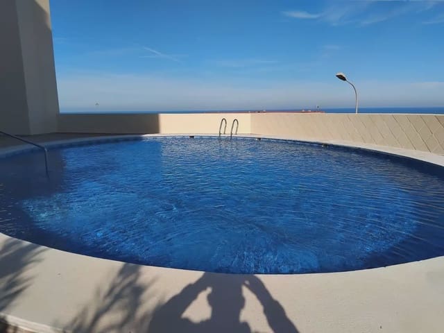 2 slaapkamer Appartement te koop in Faro de Cullera, Cullera met zwembad garage - € 210.000 (Ref: 9832193)
