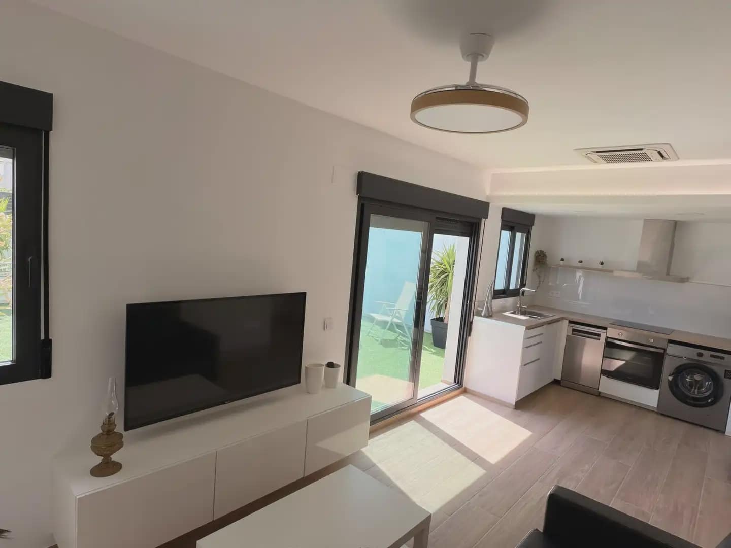 1 Zimmer Haus zu vermieten in Cullera - 750 € (Ref: 9832204)