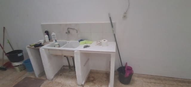 Erhverv til salg i Pueblo de Cullera, Cullera - € 185.000 (Ref: 9841599)