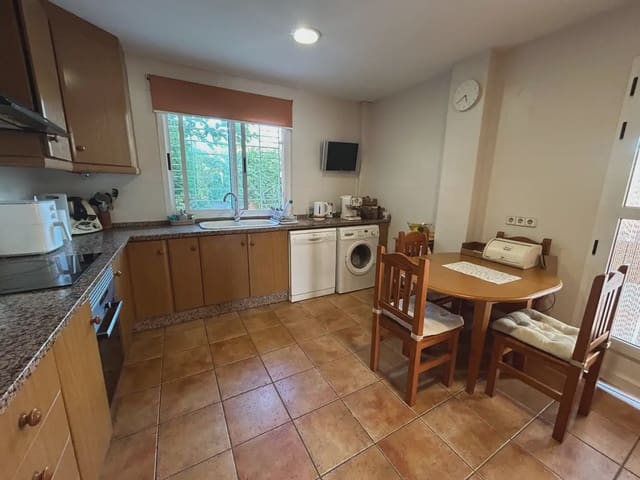 3 sypialnia Dom szeregowy na sprzedaż w La Vega - Marenyet, Cullera z garażem - 350 000 € (Ref: 9876915)