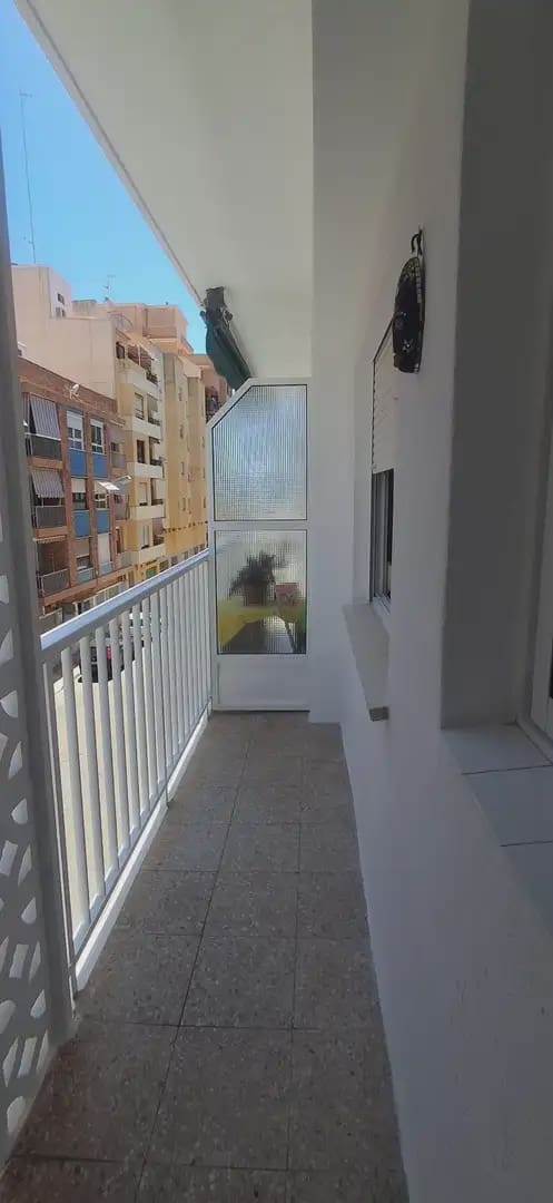 Appartement de 3 chambres à louer à Cullera - 750 € (Ref: 9898422)