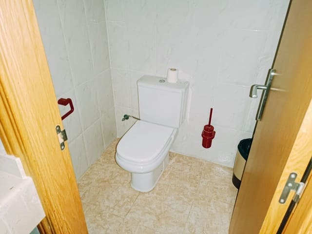 Kommersiell til salgs i Hacienda Bizcochero, Málaga by - € 482 400 (Ref: 9014948)