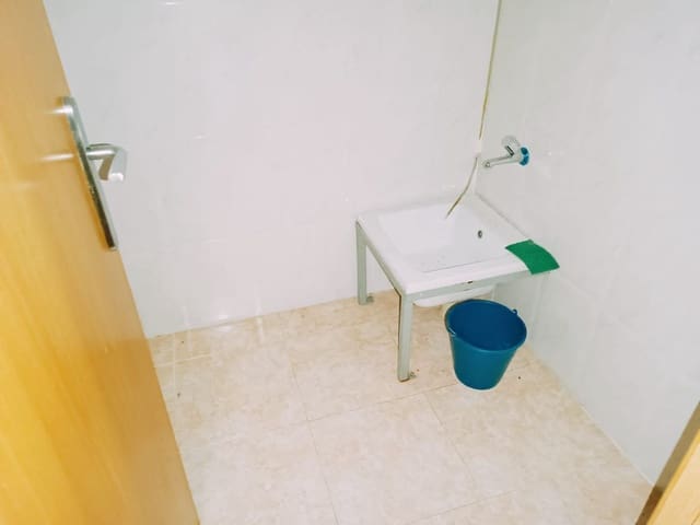 Kommersiell til salgs i Hacienda Bizcochero, Málaga by - € 482 400 (Ref: 9014948)