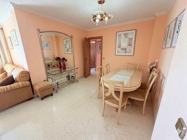 Piso de 3 habitaciones en Málaga ciudad en venta - 350.000 € (Ref: 9014975)