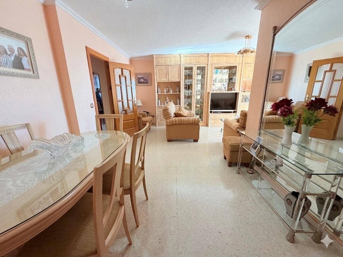 3 sypialnia Mieszkanie na sprzedaż w Miasto Malaga - 350 000 € (Ref: 9014975)