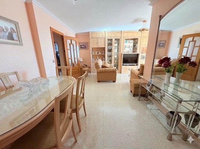Piso de 3 habitaciones en Málaga ciudad en venta - 350.000 € (Ref: 9014975)