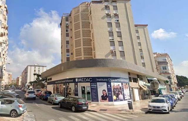 3 slaapkamer Flat te koop in Cruz de Humilladero, Málaga stad - € 232.000 (Ref: 9014994)