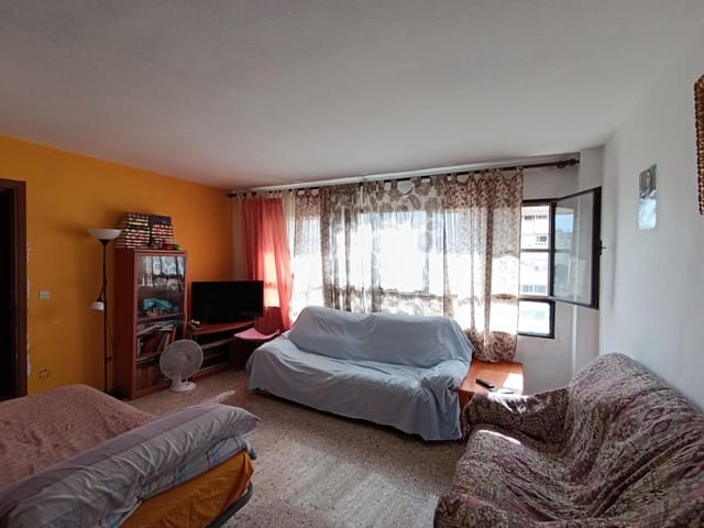 Piso de 3 habitaciones en Cruz de Humilladero, Málaga ciudad en venta con garaje - 269.500 € (Ref: 9085375)