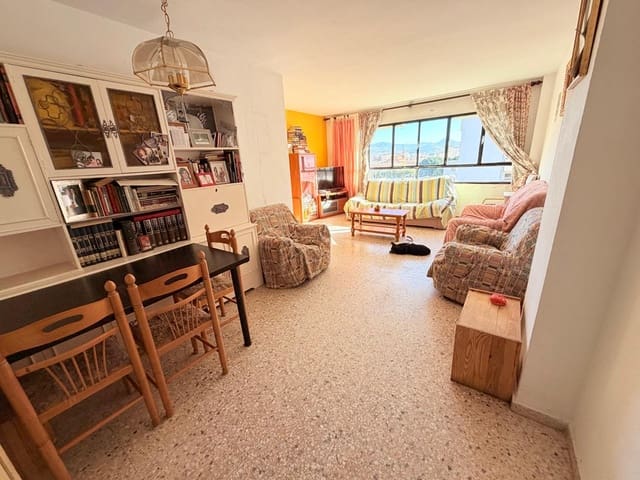 3 bedroom Flat for sale in Cruz de Humilladero, Málaga city with garage - € 269,500 (Ref: 9085375)