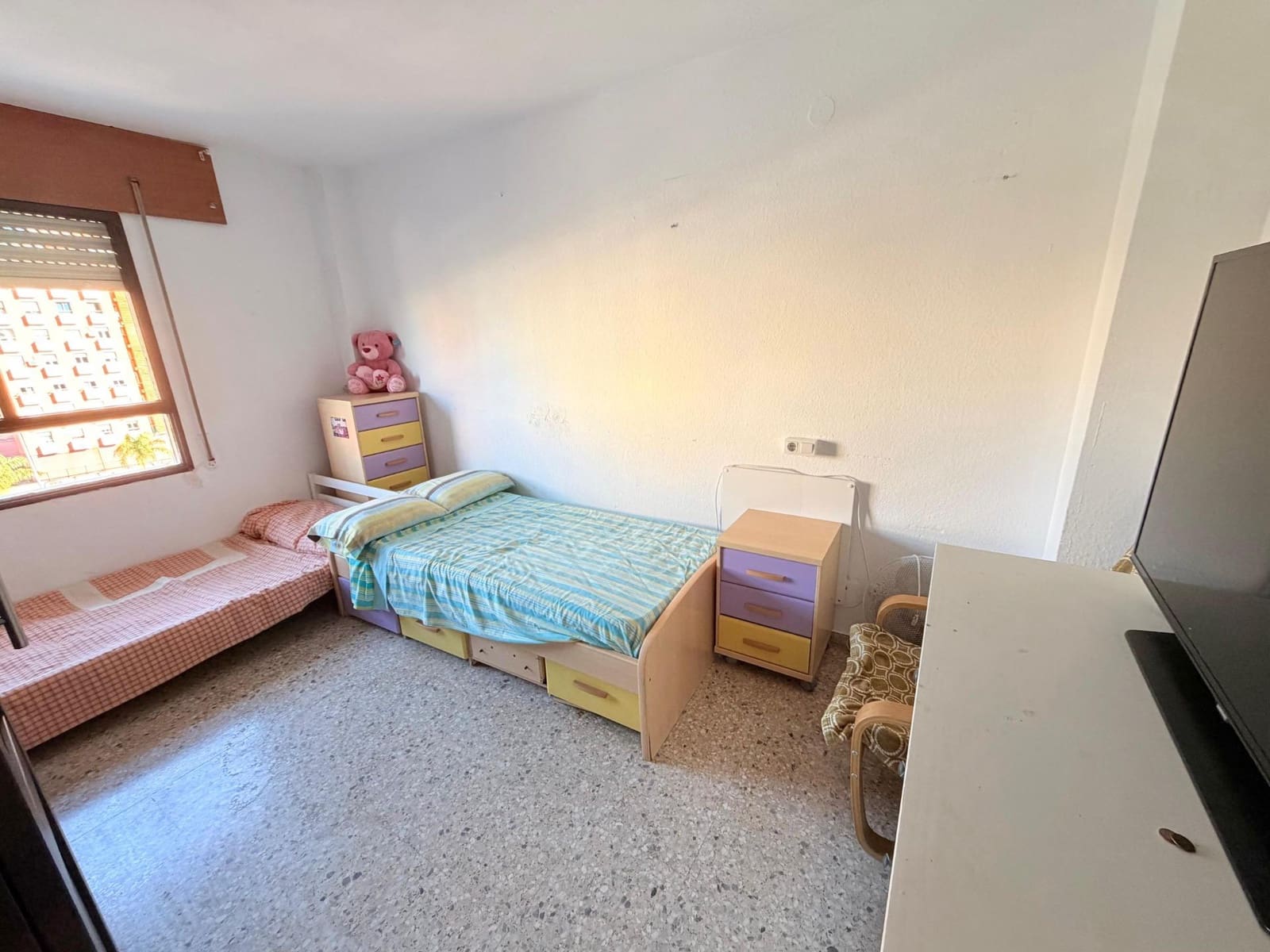 3 bedroom Flat for sale in Malaga city with garage - € 269,500 (Ref: 9085375)