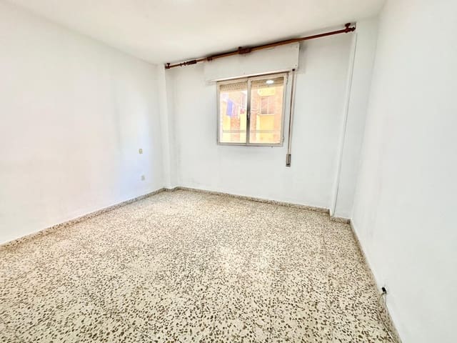 Piso de 3 habitaciones en Málaga ciudad en venta - 235.000 € (Ref: 9506005)
