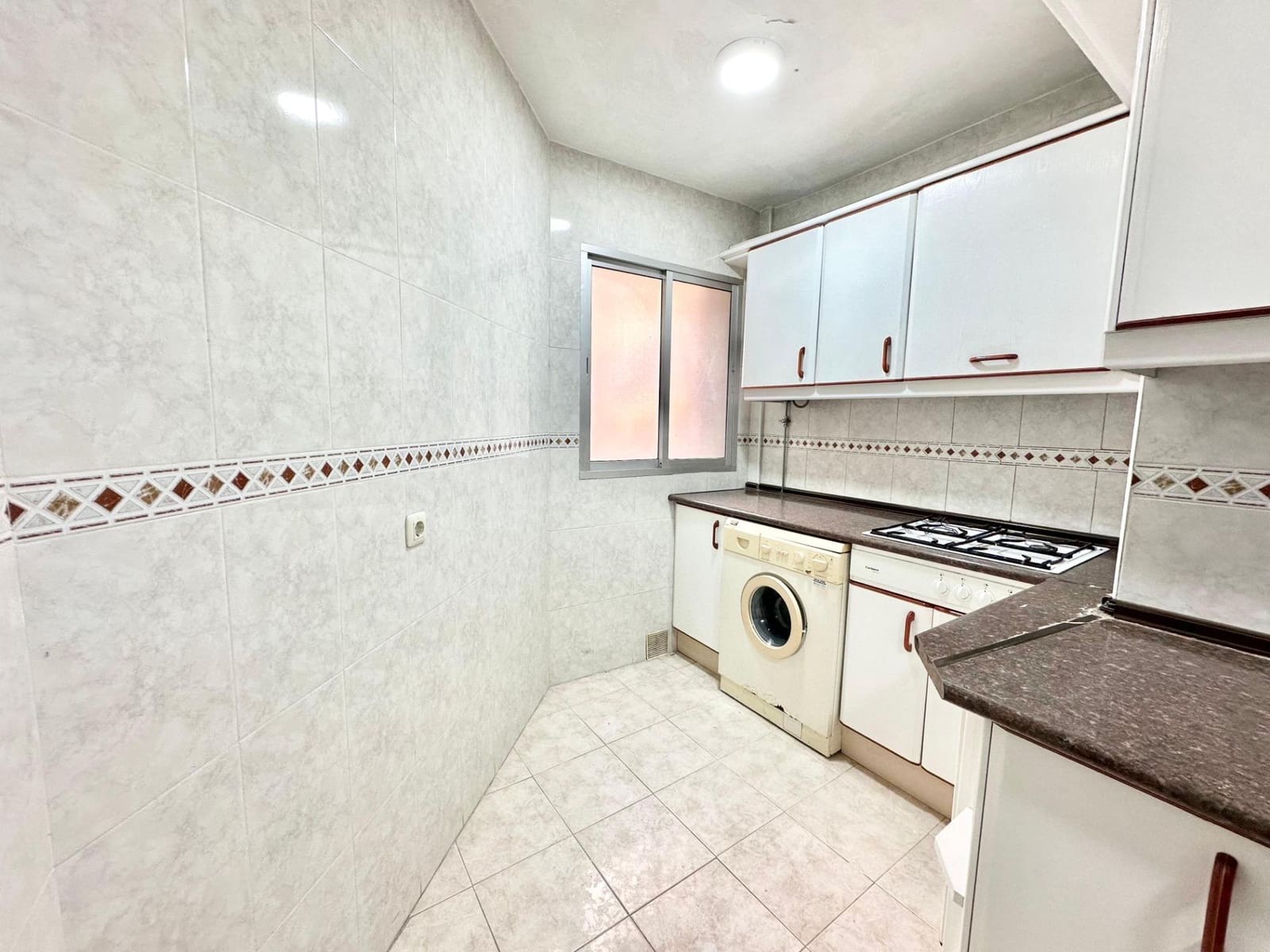 Piso de 3 habitaciones en Málaga ciudad en venta - 235.000 € (Ref: 9506005)