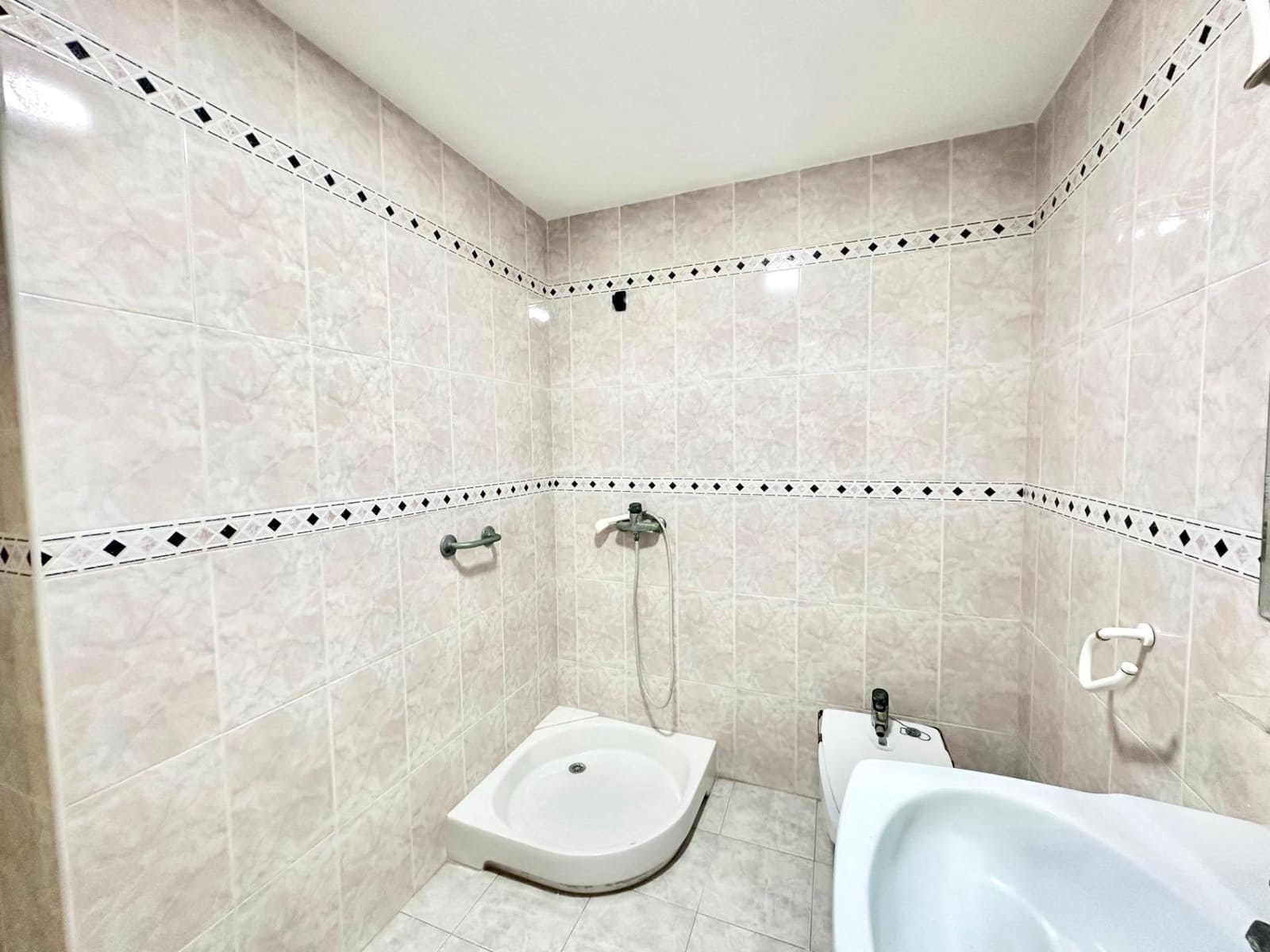 Piso de 3 habitaciones en Málaga ciudad en venta - 235.000 € (Ref: 9506005)