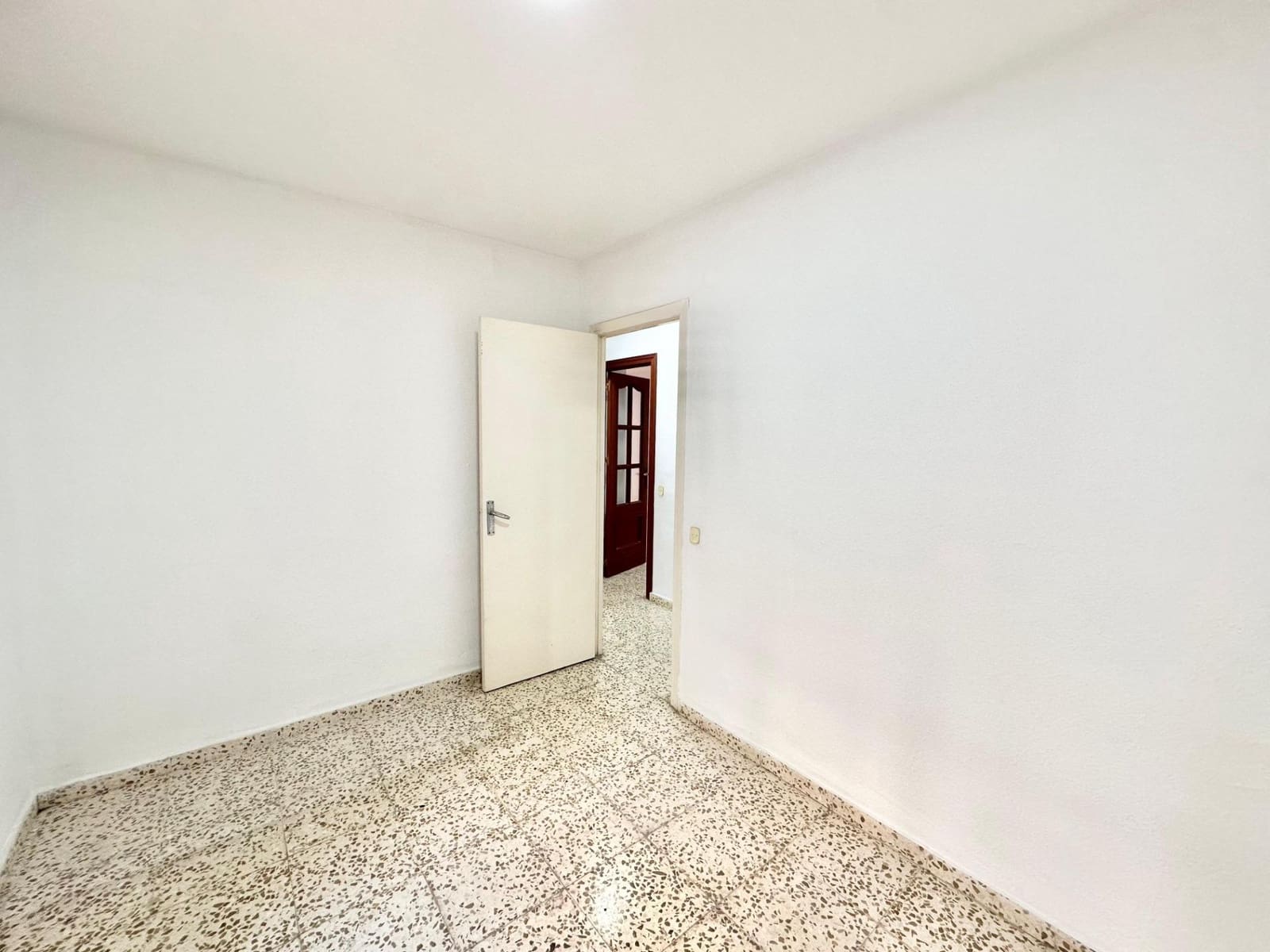 Piso de 3 habitaciones en Málaga ciudad en venta - 235.000 € (Ref: 9506005)