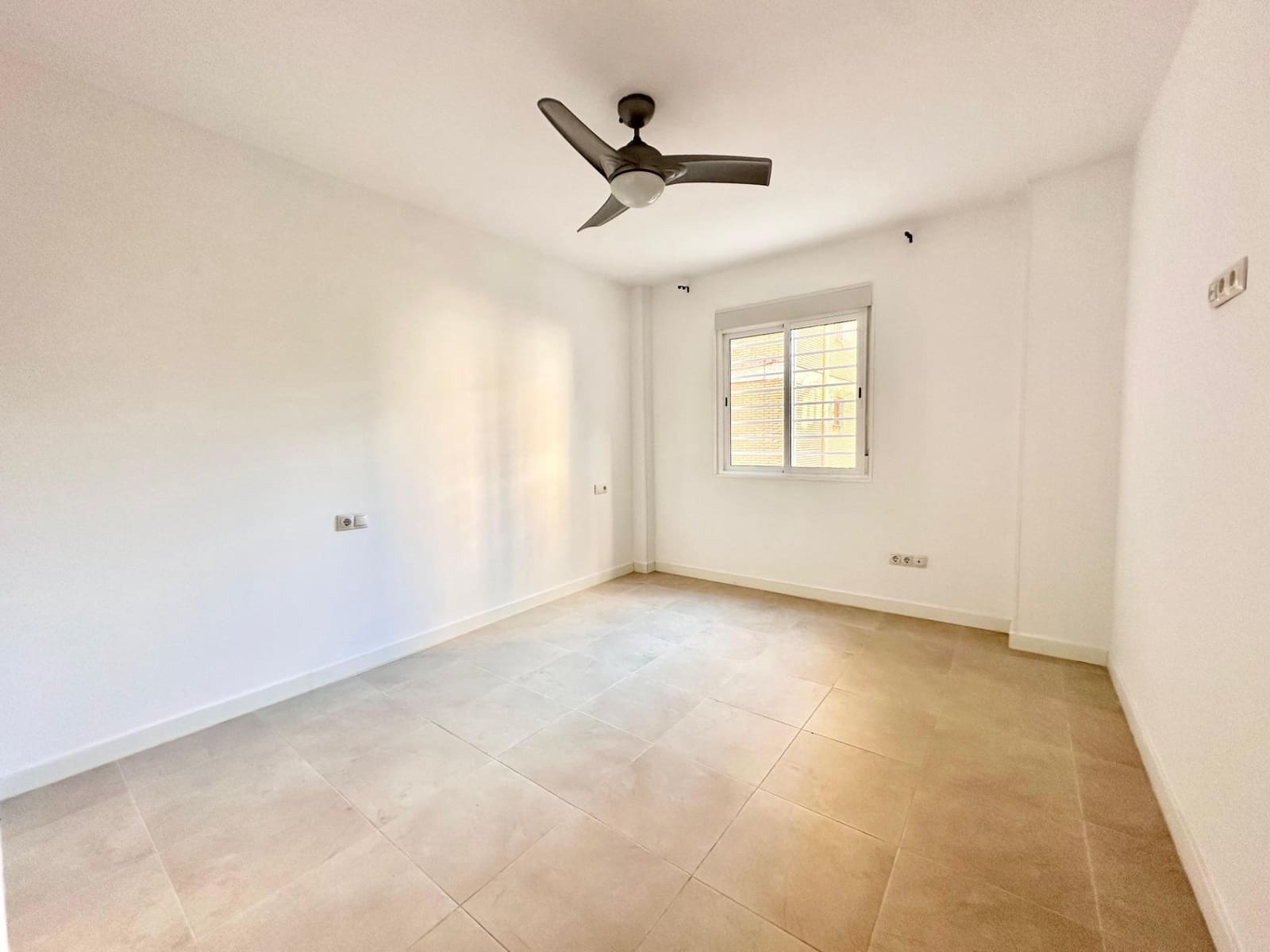 2 bedroom Flat for sale in Malaga city - € 218,000 (Ref: 9506007)