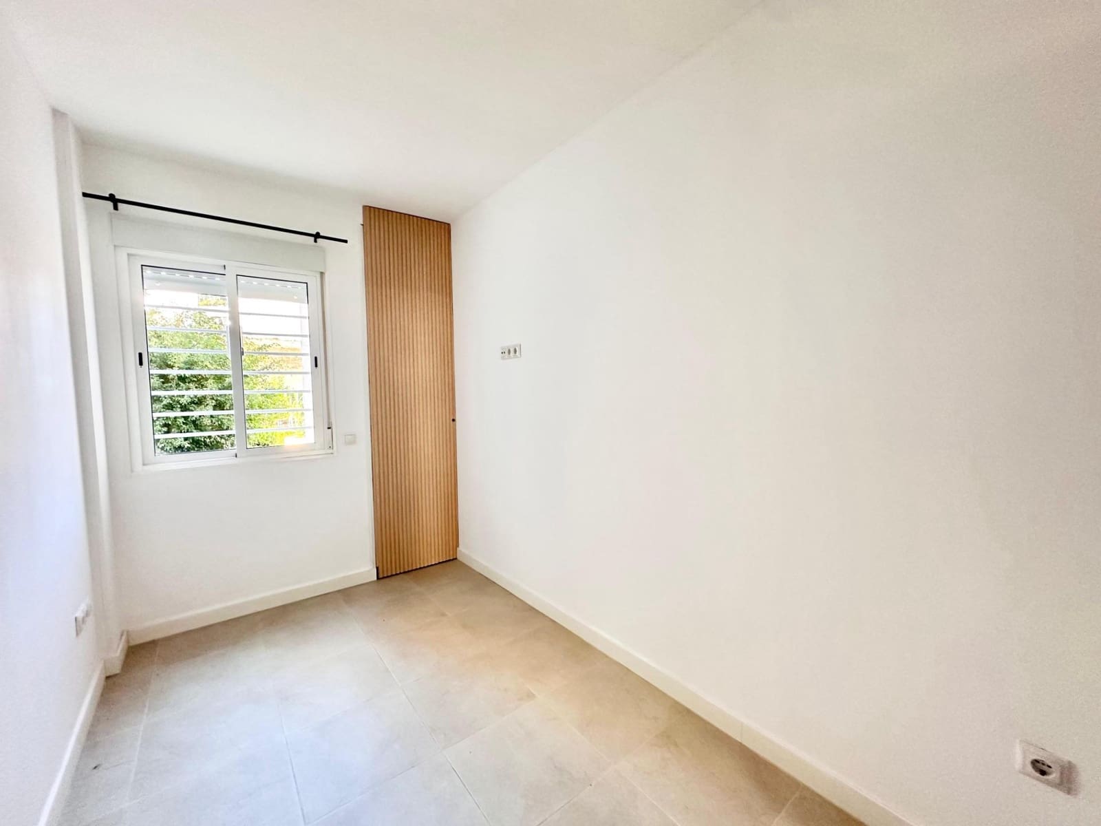 2 bedroom Flat for sale in Malaga city - € 218,000 (Ref: 9506007)