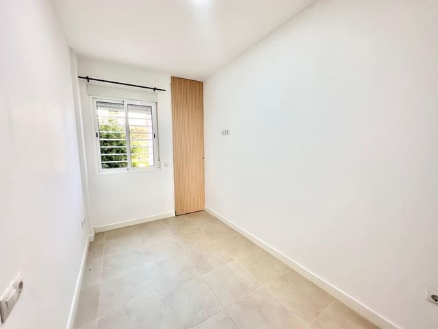 2 bedroom Flat for sale in Málaga city - € 218,000 (Ref: 9506007)