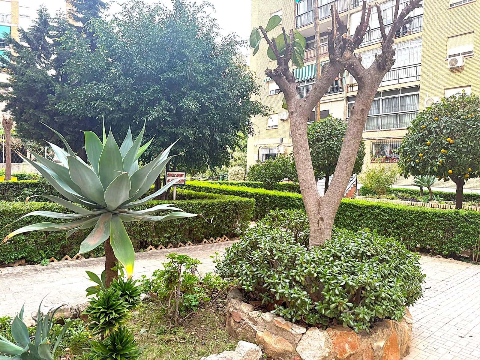 2 bedroom Flat for sale in Malaga city - € 218,000 (Ref: 9506007)