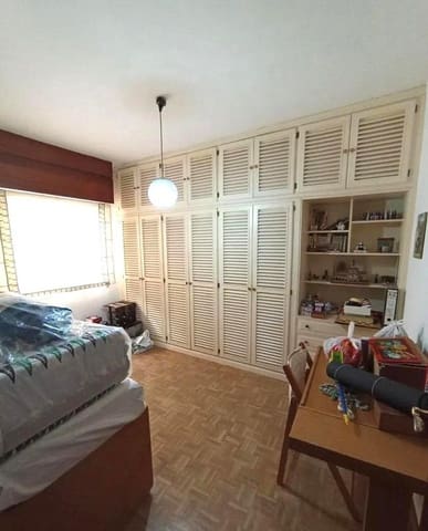 7 Zimmer Wohnung zu verkaufen in Málaga Stadt mit Garage - 500.000 € (Ref: 9506009)