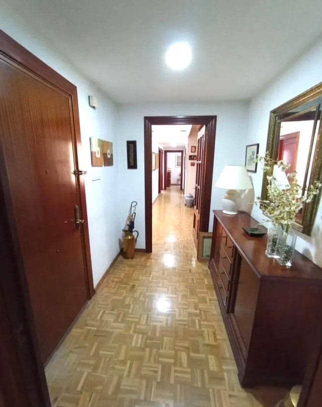 7 Zimmer Wohnung zu verkaufen in Malaga Stadt mit Garage - 500.000 € (Ref: 9506009)