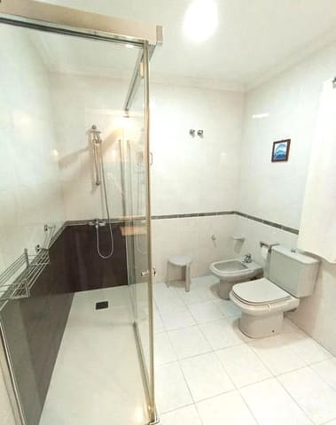 7 Zimmer Wohnung zu verkaufen in Málaga Stadt mit Garage - 500.000 € (Ref: 9506009)