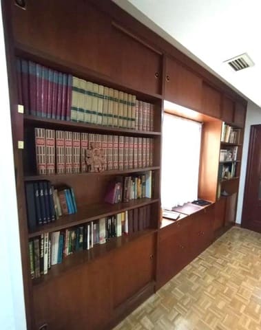 7 Zimmer Wohnung zu verkaufen in Málaga Stadt mit Garage - 500.000 € (Ref: 9506009)