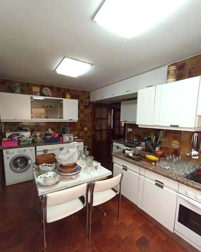 7 Zimmer Wohnung zu verkaufen in Malaga Stadt mit Garage - 500.000 € (Ref: 9506009)