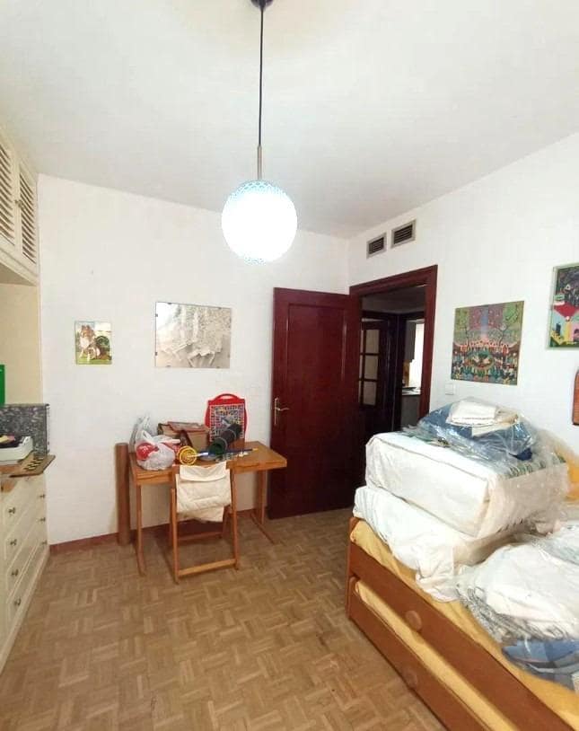 7 Zimmer Wohnung zu verkaufen in Malaga Stadt mit Garage - 500.000 € (Ref: 9506009)