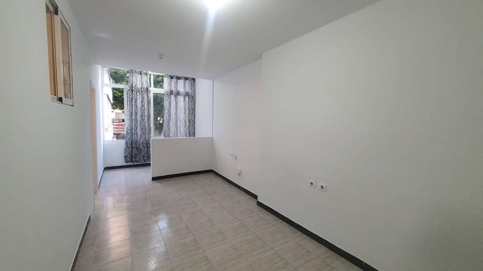 Piso de 2 habitaciones en Torremolinos en venta - 144.000 € (Ref: 9506011)