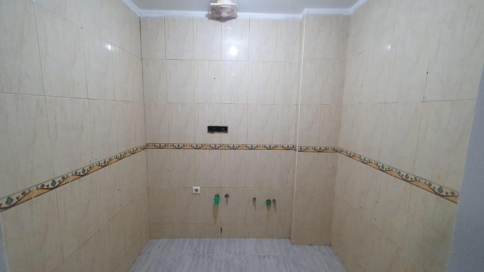 Piso de 2 habitaciones en Torremolinos en venta - 144.000 € (Ref: 9506011)