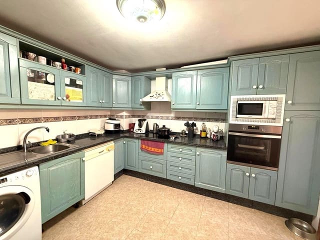 Piso de 3 habitaciones en Martiricos, Málaga ciudad en venta - 380.000 € (Ref: 9506013)