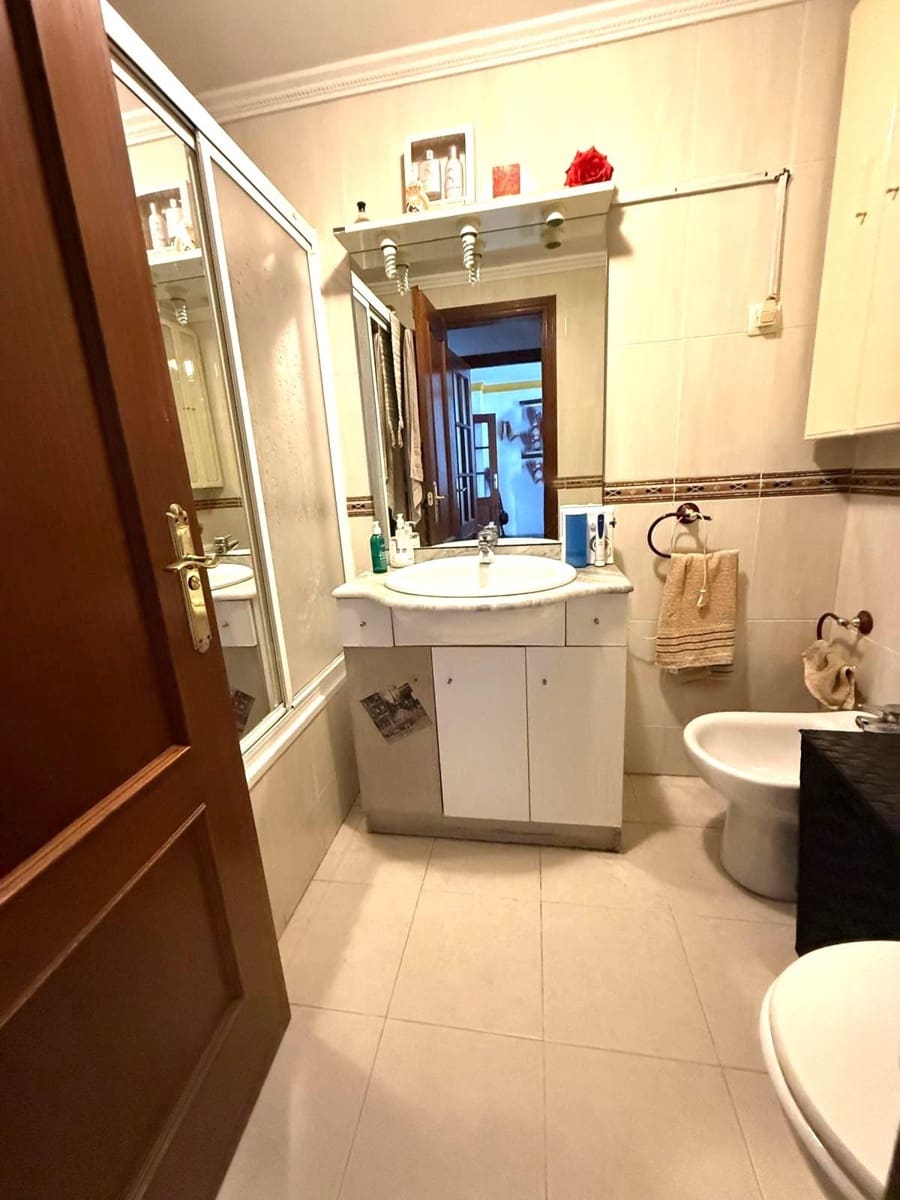 Piso de 3 habitaciones en Málaga ciudad en venta - 380.000 € (Ref: 9506013)
