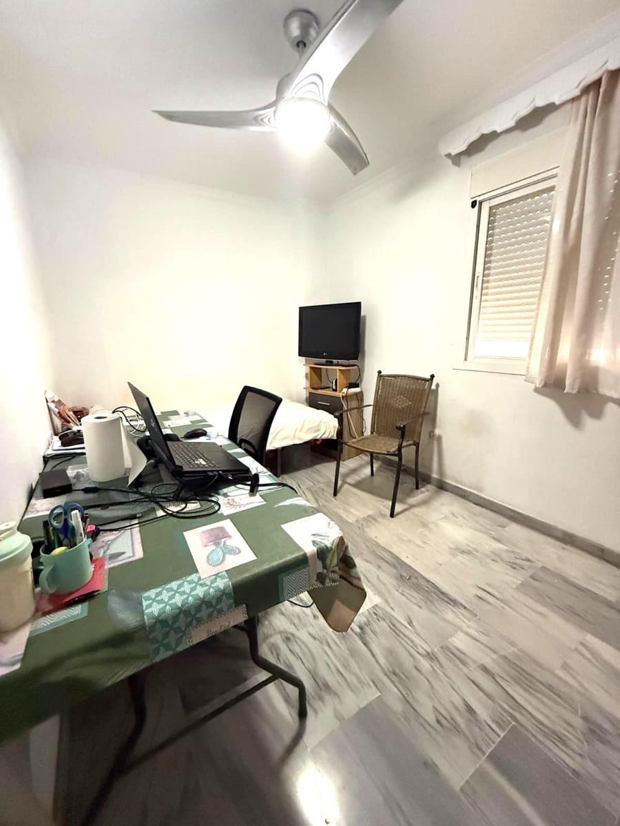 Piso de 3 habitaciones en Málaga ciudad en venta - 380.000 € (Ref: 9506013)