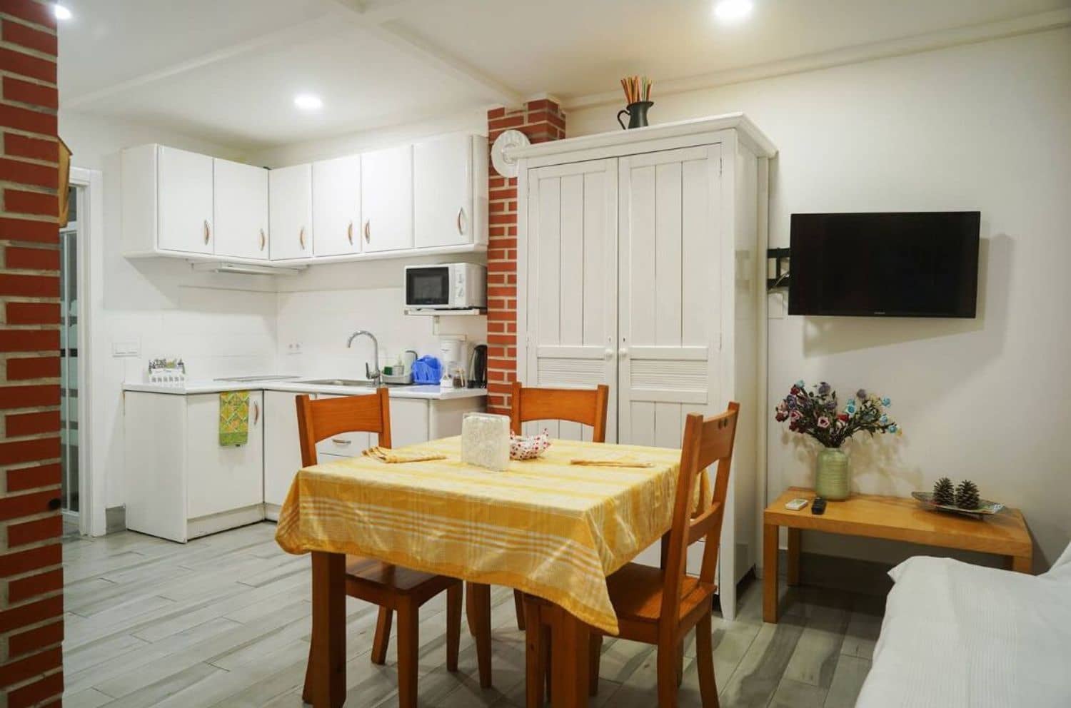 8 soverom Bedrift til salgs i Malaga by - € 1 300 000 (Ref: 9506014)